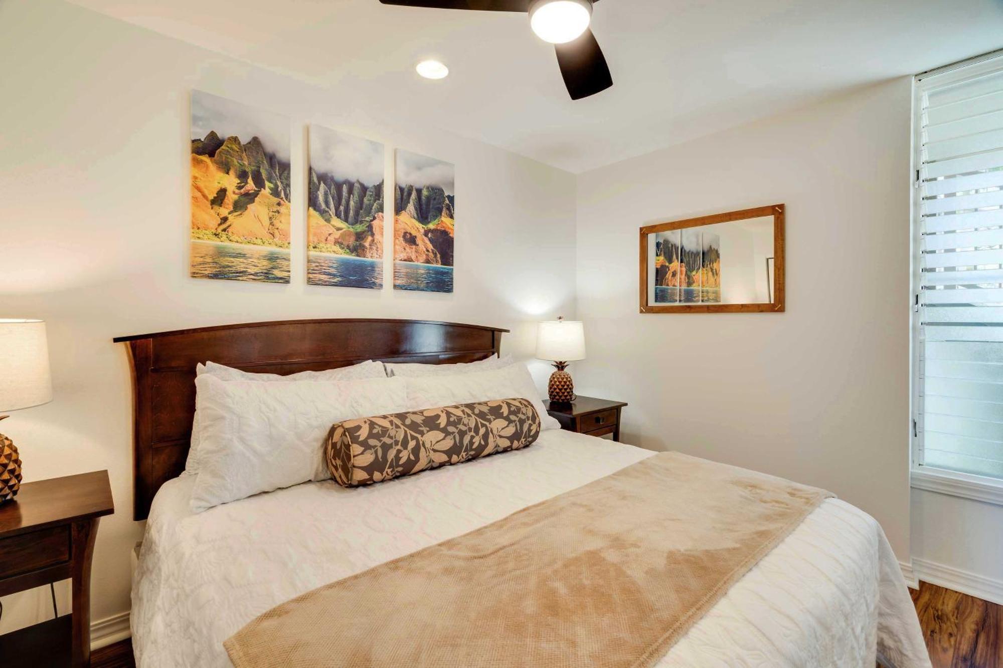 Waipouli Beachfront With Balcony And Ocean Views * Kapa'a